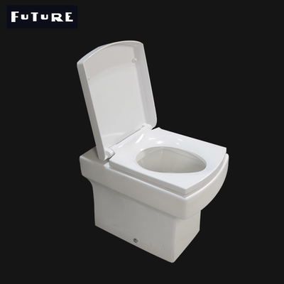 Place de salle de bains de piège de P de nouveau à la toilette Pan Washdown Flushing de mur